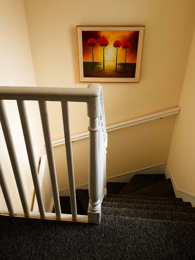 Apartamento Townhouse In Centre Of Cobh Exterior foto