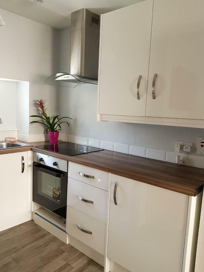 Apartamento Townhouse In Centre Of Cobh Exterior foto