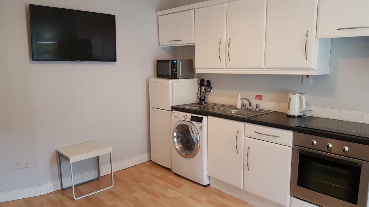 Apartamento Townhouse In Centre Of Cobh Exterior foto